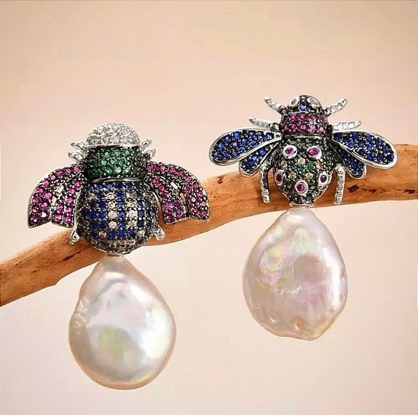 Brinco inseto em pérolas de água doce