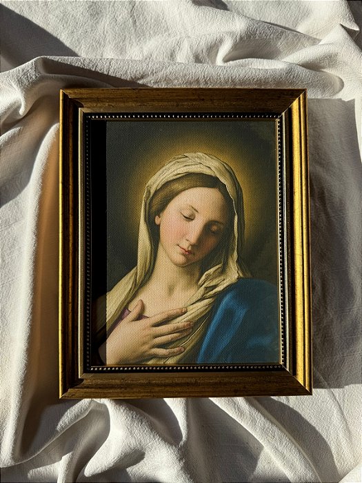 Gabinete de Maio 2025 - A Virgem rezando - REPESCAGEM