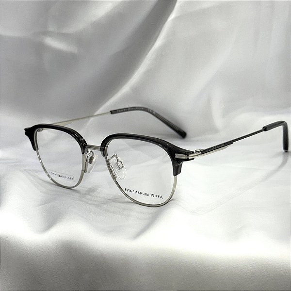 Armação Tommy Hilfiger Titanium - 7843