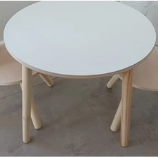 Mesa infantil redonda para criança