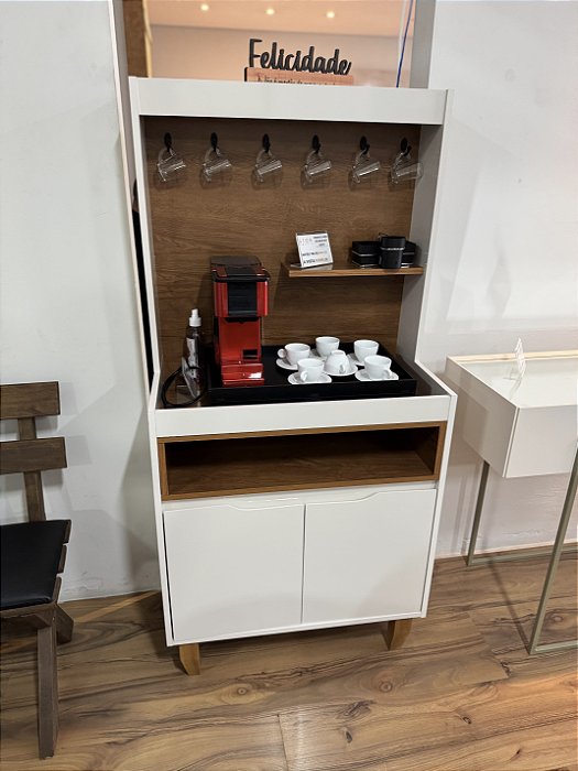 Cantinho do Café Off White – Charme e Funcionalidade