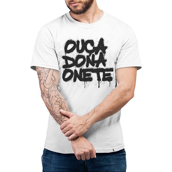 Ouça Dona Onete - Camiseta Basicona Unissex