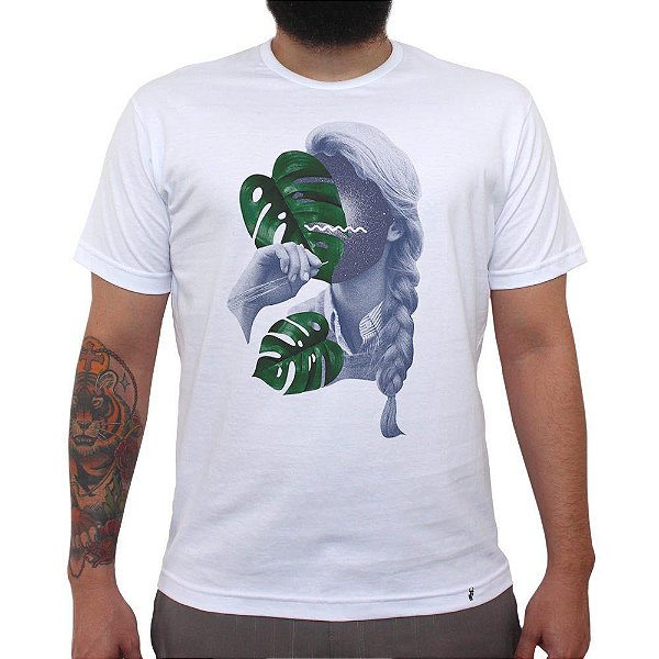 Floating in Space - Camiseta Clássica Masculina