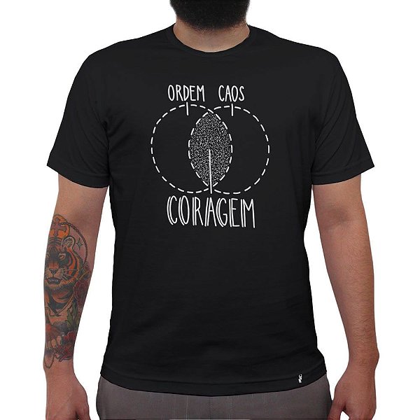 Ordem, Caos, Coragem - Camiseta Clássica Masculina