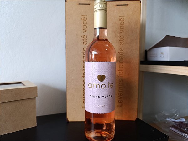 Vinho Português Verde Rosé D.O.C Amo Te 750ml