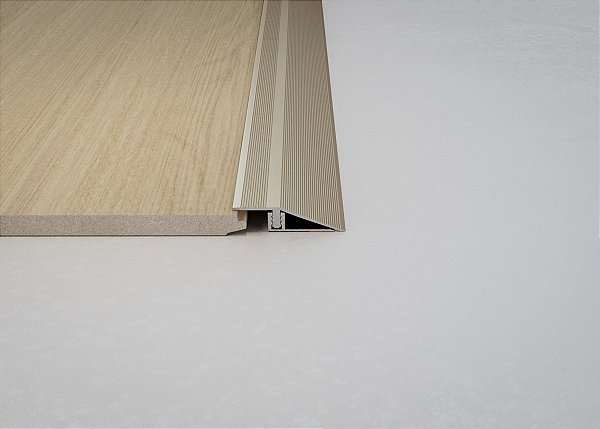 Perfil de Alumínio Redutor Alto + Base - Barra com 100cm