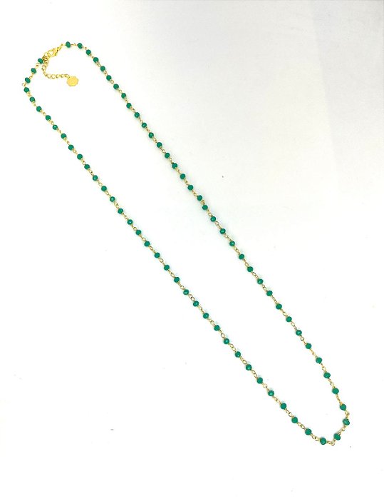Colar no fio dourado e minicristais turquesa