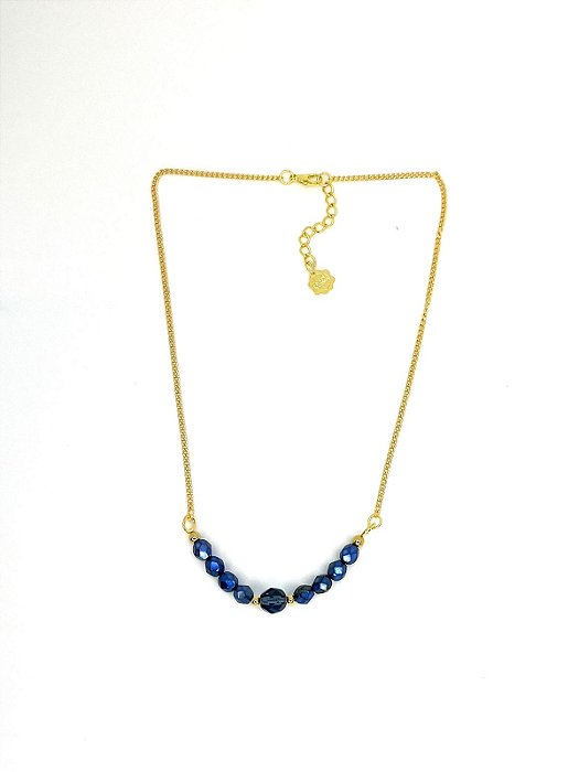 Colar curto 1v. de corr. fina dourada e cristais pequenos - marinho
