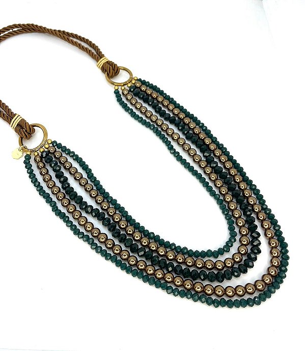 Colar comprido de cordão são francisco com perolas e cristais