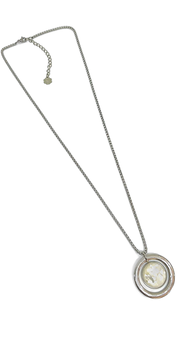 Colar 1v. de corr. niquel com argola e ping. madreperola