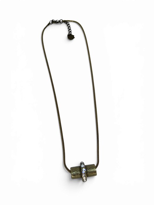Colar 1v. de corr. rabo de rato o. velho com pingente tubular de strass