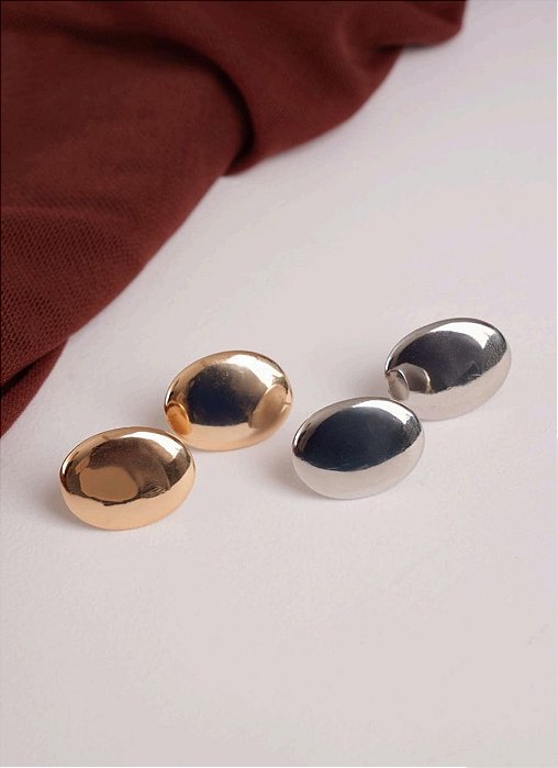 Brinco Oval Charming