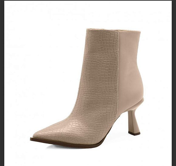 Bota Ankle Boot Off Mariotta
