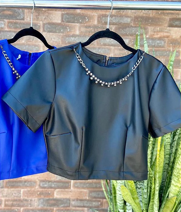 Lily Belle - Blusa Couro Sintetico sem Corrente