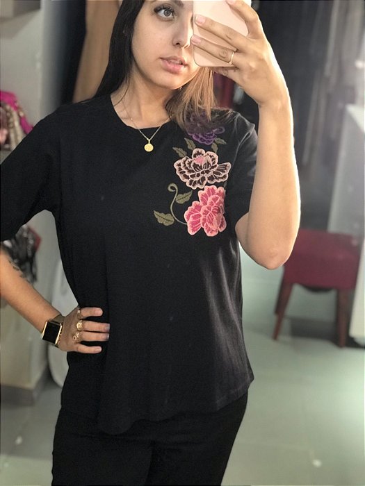 Maria Flor - Blusa Bordada