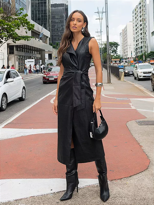 Flor Linda - Vestido Midi Couro Preto