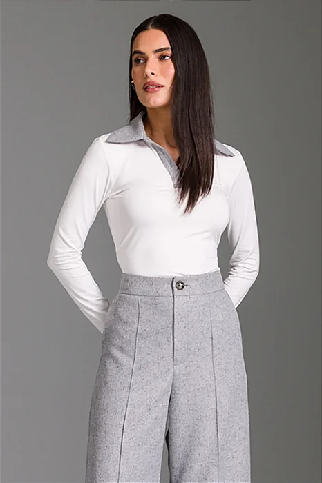 Charry - Blusa Ajustada Lisa com Gola