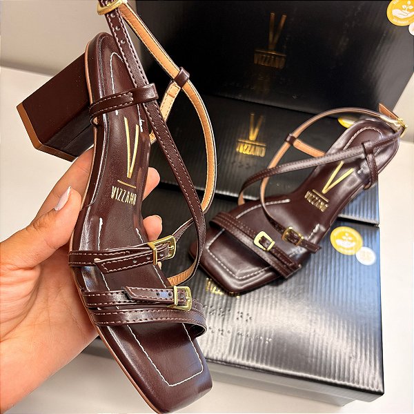 Sandália Bico Quadrado Salto Vizzano