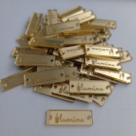 10 Tags 3x1cm em Acrílico Dourado, Prata ou Rosê