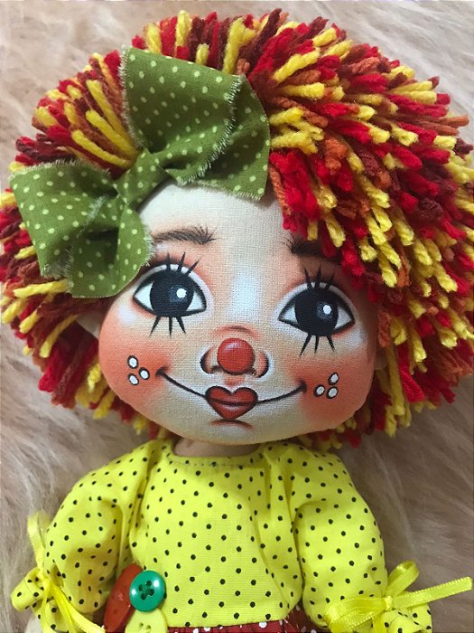 BONECA EMILIA
