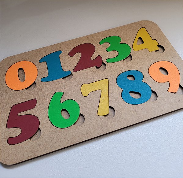 Jogo de Encaixe Números MDF Colorido