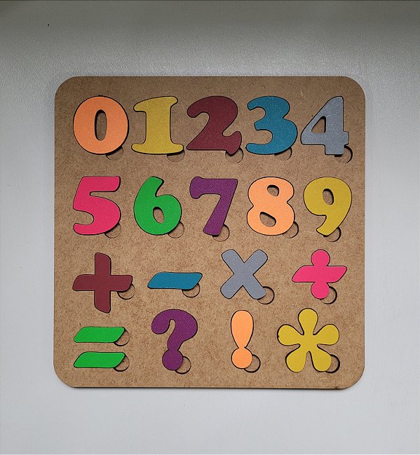 Jogo de Encaixe Matemática MDF Colorido