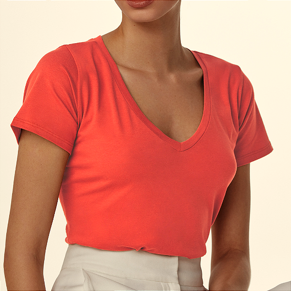 Camiseta Gola V de Algodão Egípcio Cor Coral Merci