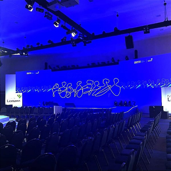 Painel em Neon, Sob medida.