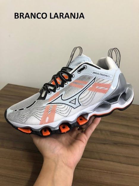 Tênis Mizuno Branco/Laranja Masculino