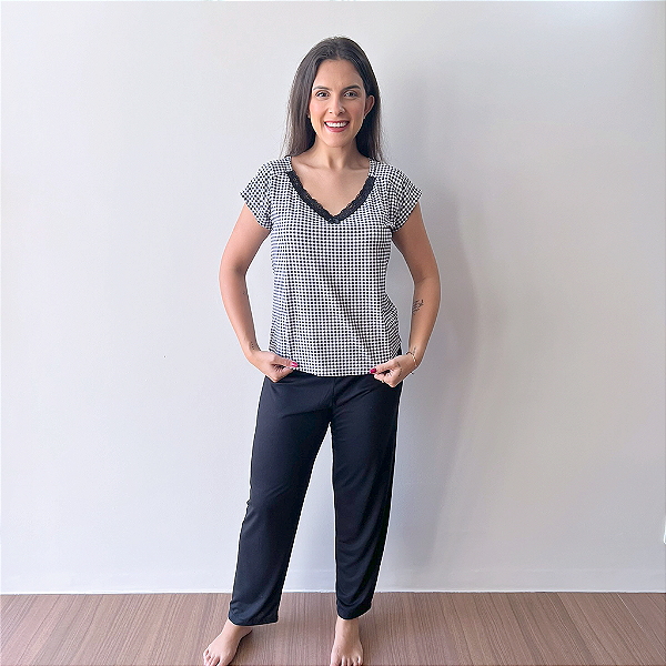 Pijama Feminino Manga Curta com Calça Classic Vichy