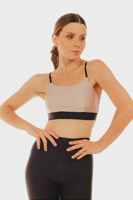 TOP BEGÔNIA PÉTALA COM PRETO