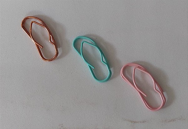 Clips Chinelinho