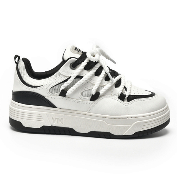Tênis Via marte Ref.  225-003-01 Cor: Milk / Preto/Milk