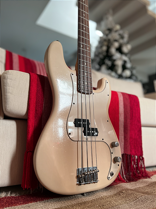 Fender Precision Bass com Captação Aguilar 2006