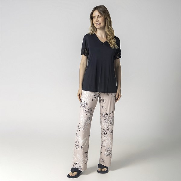 Pijama Feminino com Manga Curta Power Flower