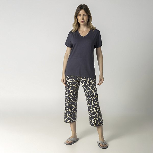 Pijama Feminino Capri Chumbo Turtle