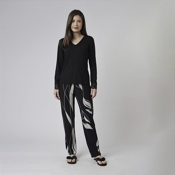 Pijama Feminino Longo Preto e Rongeant Flower