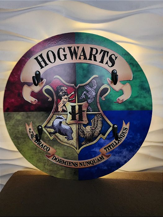 Porta Canecas de Parede modelo Casa de Hogwarts