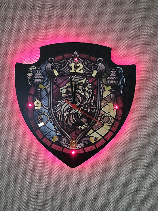 Relógio de Parede Personalizado modelo Brasão da Casa Grifinólia - Hogwarts