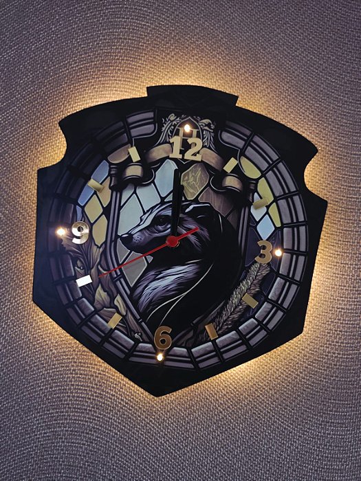 Relógio de Parede Personalizado modelo Brasão da Casa Lufa-Lufa - Hogwarts