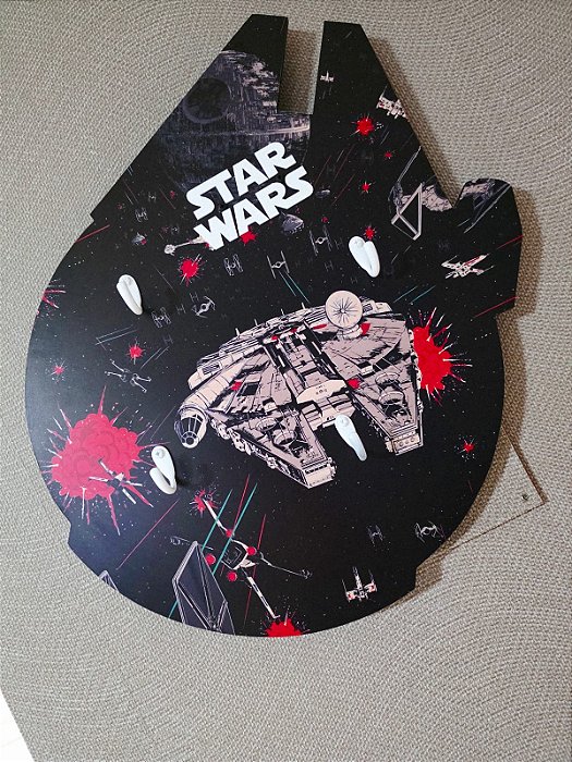 Porta Canecas de Parede modelo Millenium Falcon - Star Wars