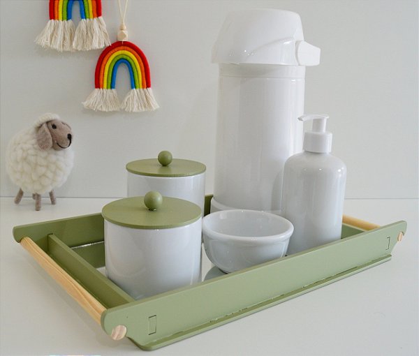 Kit Higiene Porcelana Bebê Maternidade Montessoriano + Bandeja + Térmica  500ml - Verde Safari - Ciranda Arte Criativa