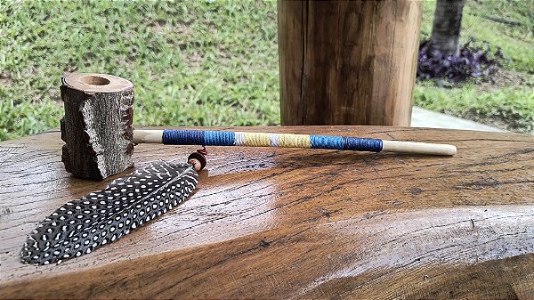 Cachimbo Angico Penas e linha azul