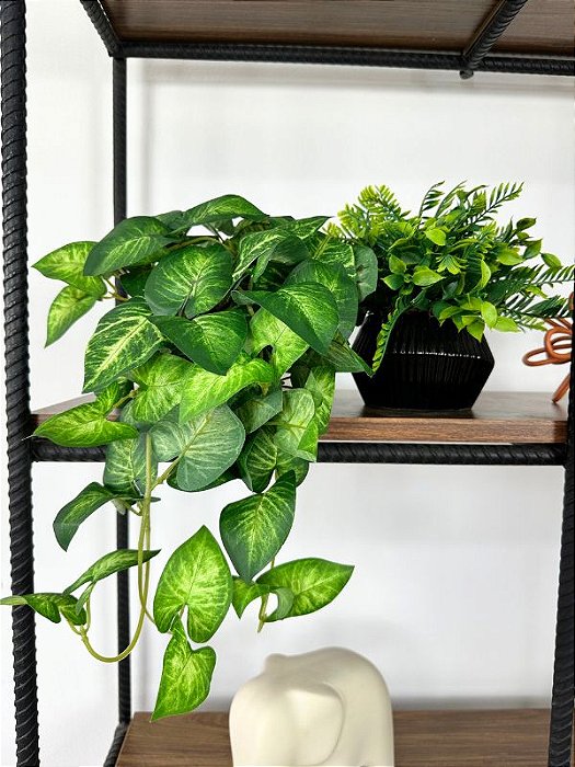 Planta Pendente 3D 40cm + Vasinho Cerâmica Sinus Preto com Verdinhos