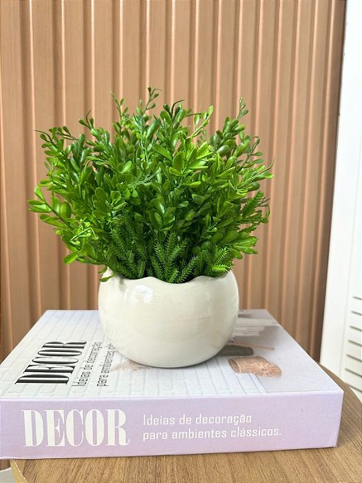 Vaso Cerâmica Branco Casca de Ovo Brilho com Verdinho Artificial