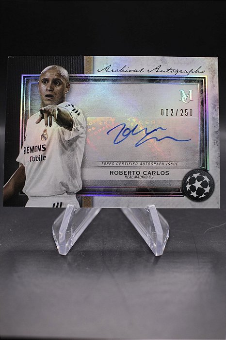 Roberto Carlos - 2020-21 Topps Museum Archival Autograph /250 Real Madrid