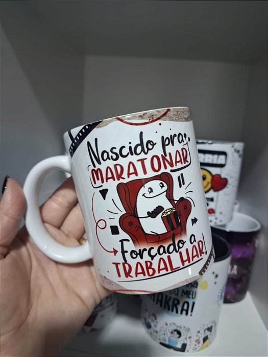 Caneca Porcelana - Nascido para Maratonar