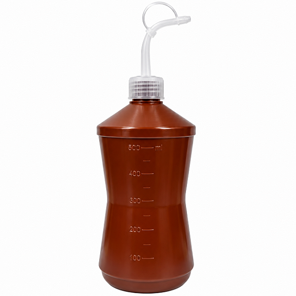 Almotolia em Polietileno 500 mL Âmbar com Bico Curvo e Cânula – J.Prolab