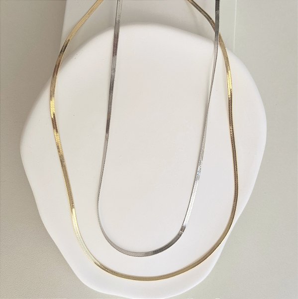 Colar Bia fita fina 1mm com 40cm