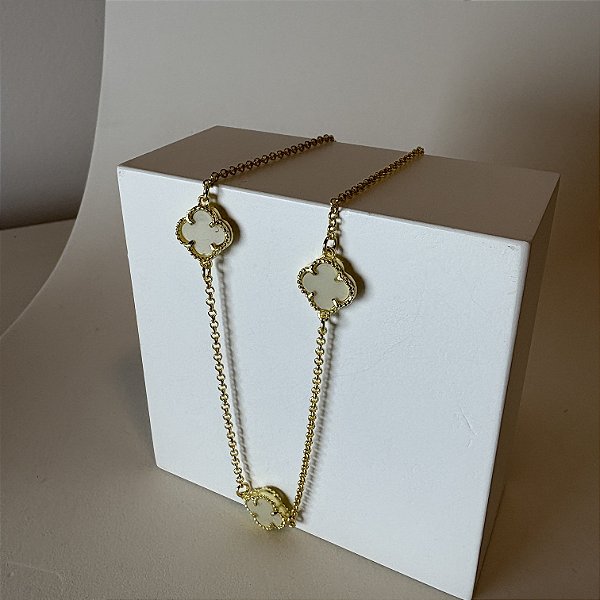 Choker Virginia Trevo Perolado